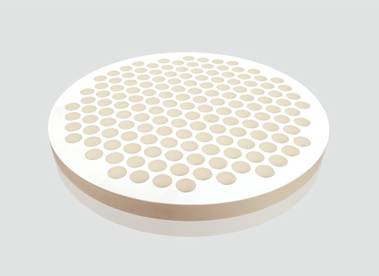 The ceramic filtered plate
